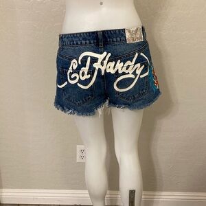 Ed Hardy Women’s Fire Skull Denim Cutoff Jean Shorts Size 28